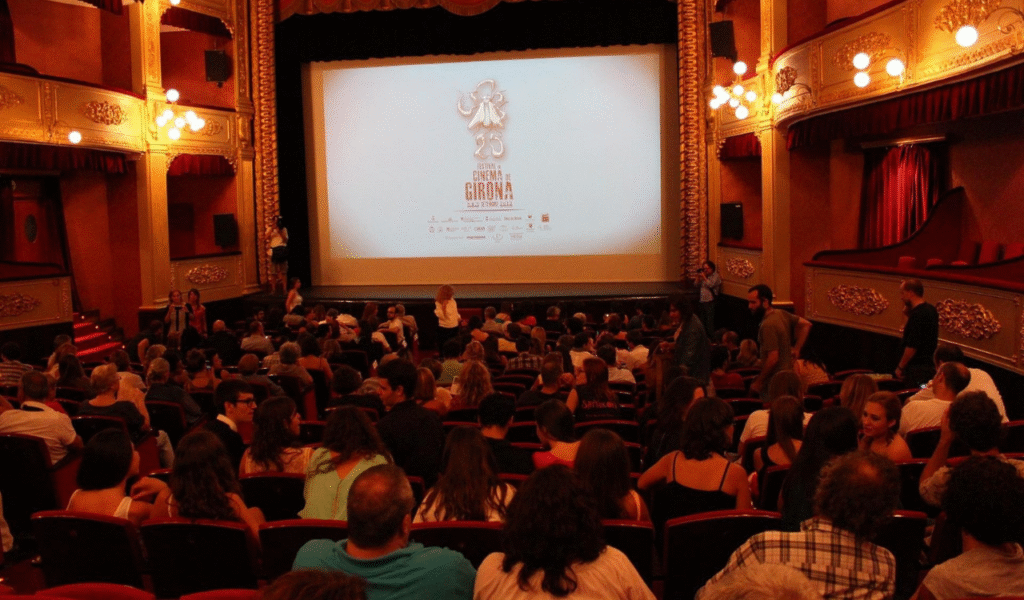 How to Create a Backyard Movie Night Under the Stars